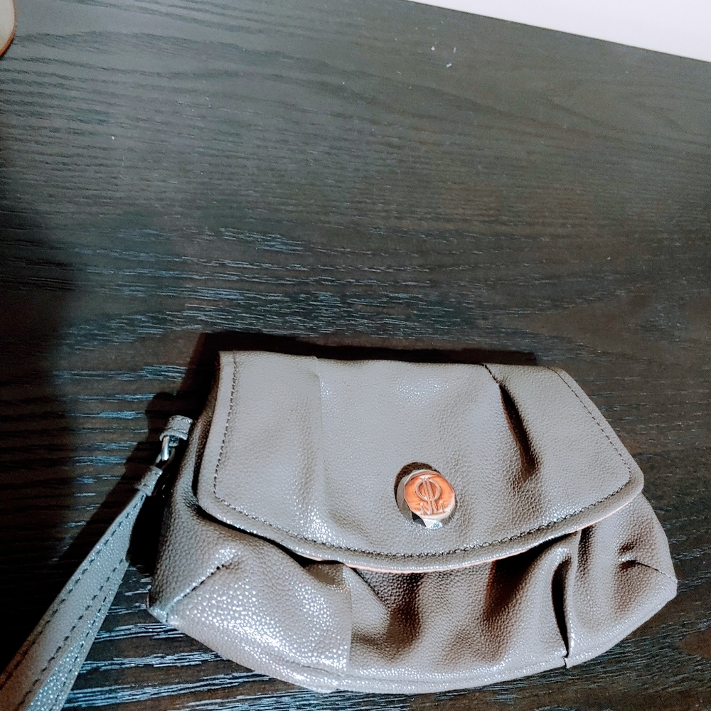 Wristlet